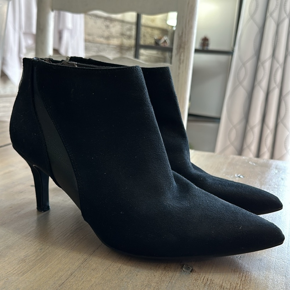 Life Stride Black Ankle Boots